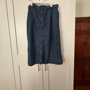 Travelsmith denim skirt